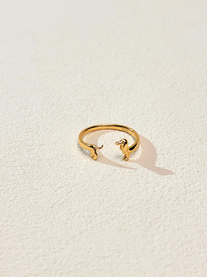 Dachshund Hug Ring VIP